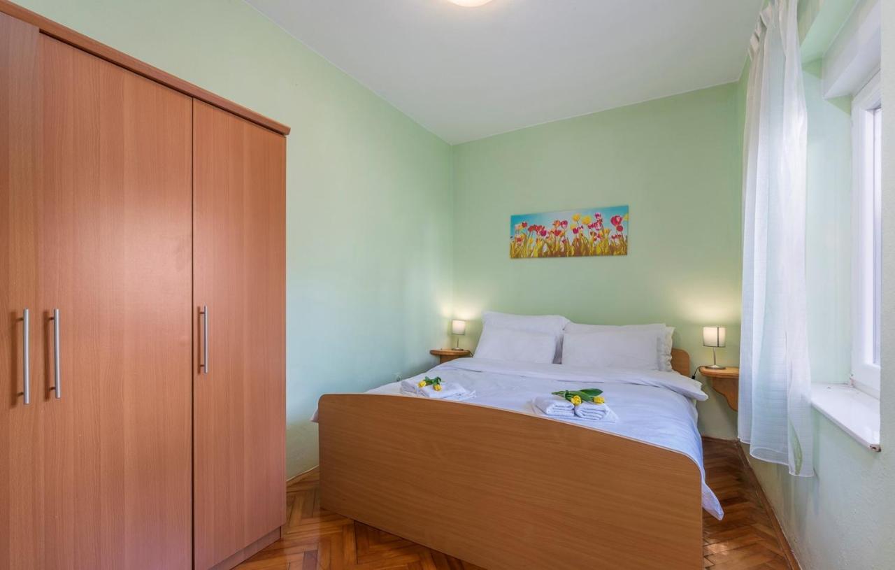 Apartments Loredana Пореч Екстериор снимка