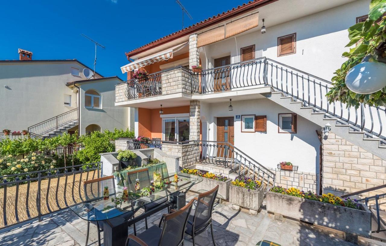 Apartments Loredana Пореч Екстериор снимка